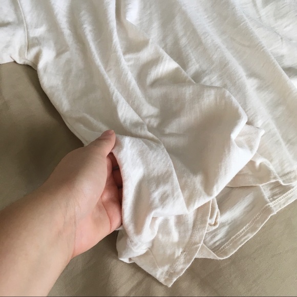 UO Short Sleeve Top With Hoodie - Picture 4 of 6